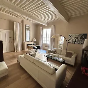 https://lappart-6.aixenprovencehotels.org
