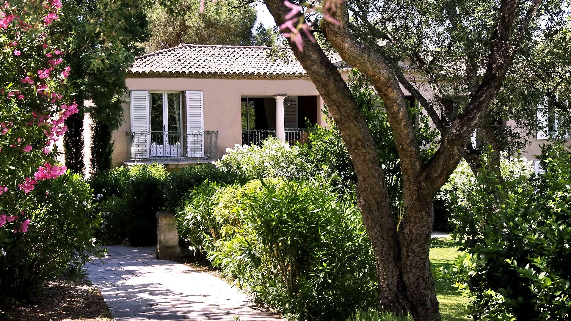***** Hotel Mas De Chastelas Gassin France