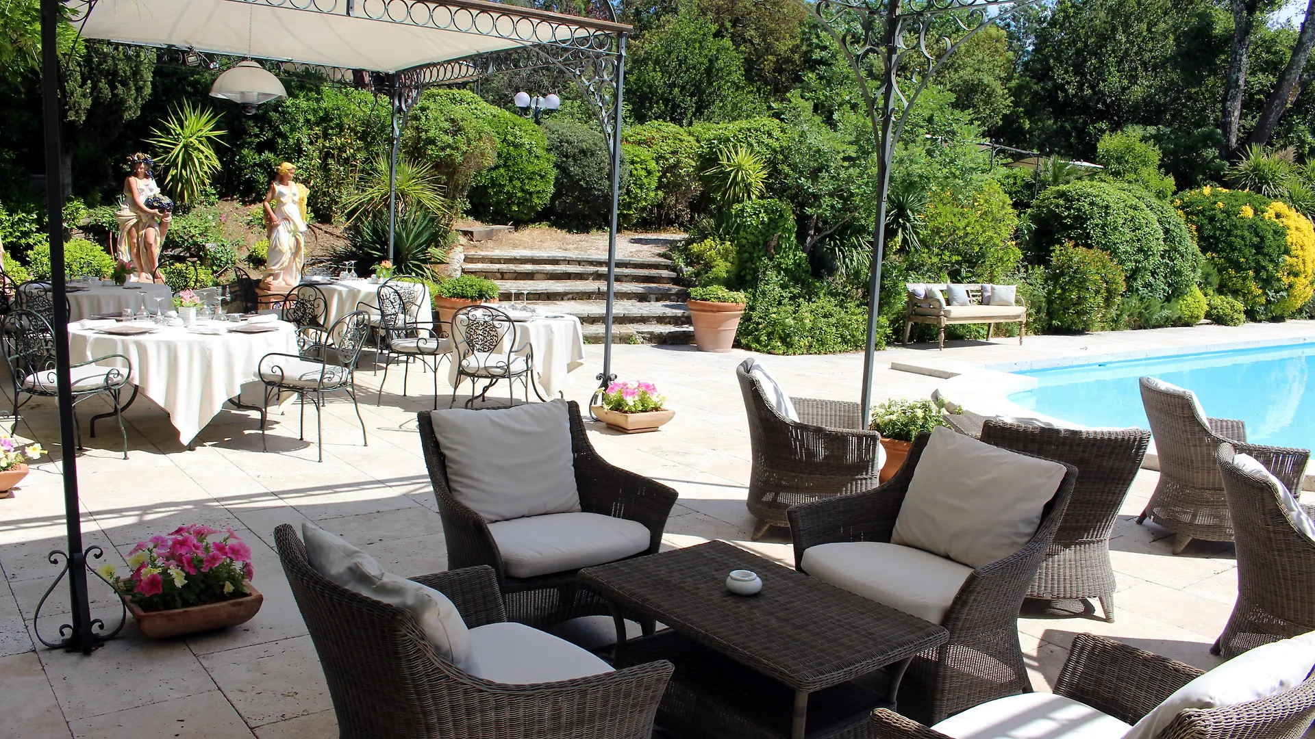 Mas De Chastelas Gassin 5*,  France
